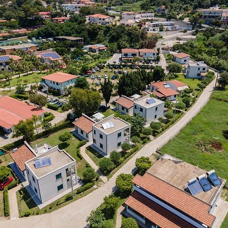 Villaggio Residence Emmesse แซมโบรเน ภายนอก รูปภาพ